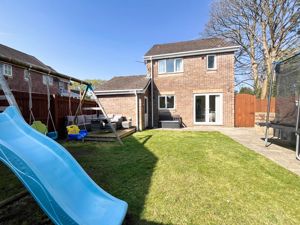 Photo 19- click for photo gallery